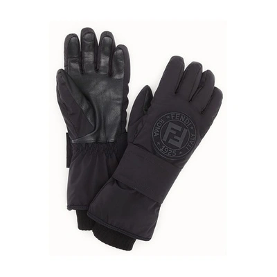 Shop Fendi Ski Gloves In Noir