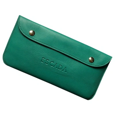 Pre-owned Escada Leather Purse In Green