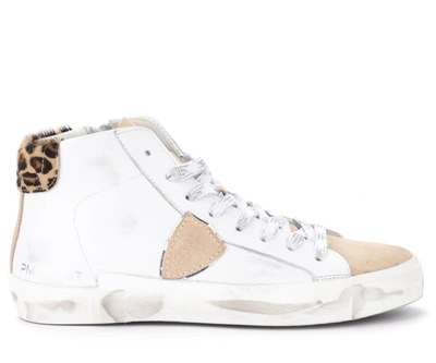 Shop Philippe Model Paris X High Sneaker In White Leather And Spotted Spoiler In Bianco