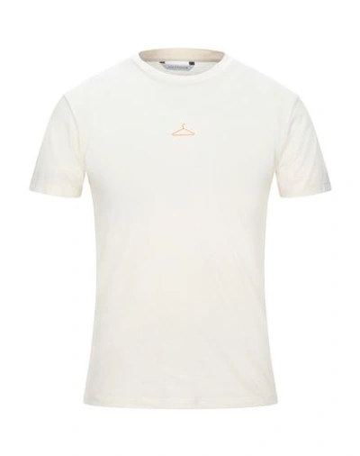 Shop Holzweiler T-shirts In Ivory