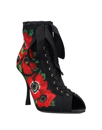 Dolce & Gabbana Ankle Boots In Black