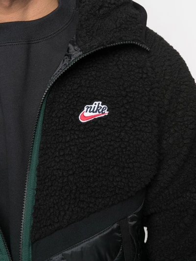 Shop Nike Fleecejacke Mit Kontrasteinsätzen In Black