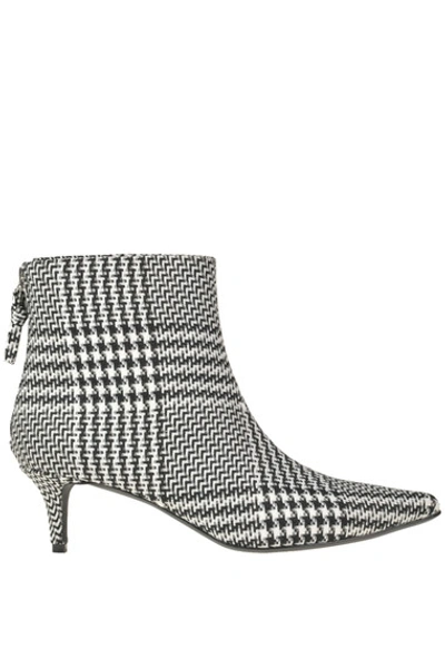 Shop Kendall + Kylie Houndstooth Print Fabric Ankle-boots In Black