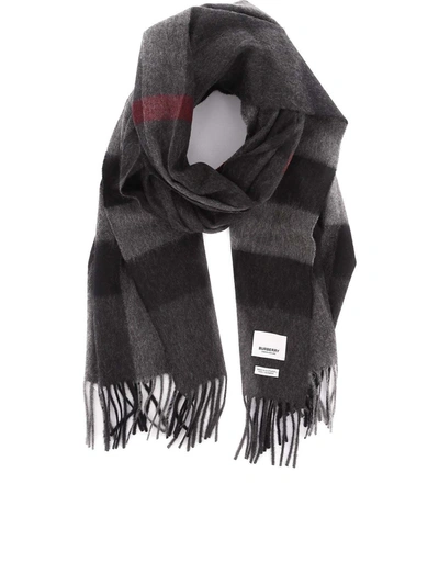 Shop Burberry Mega Check Patterned Cashmere Scarf In Grey