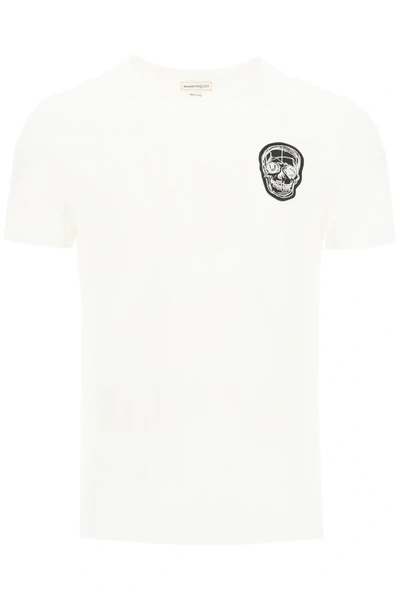Shop Alexander Mcqueen T-shirt Skull Patch In White,silver,metallic