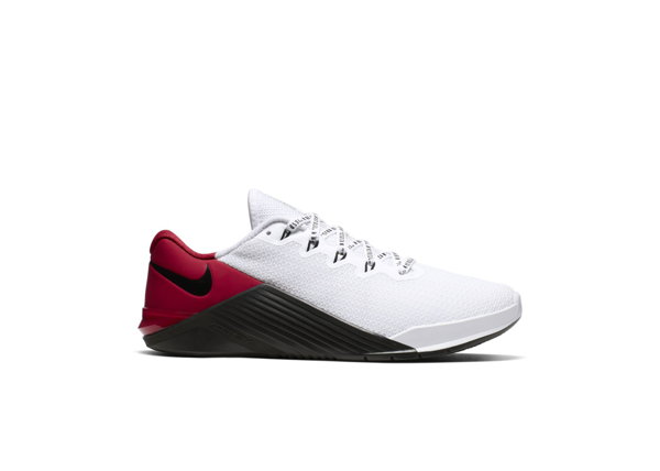 nike metcon 5 white and black