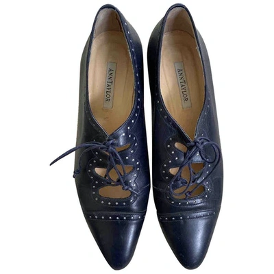 Pre-owned Ann Taylor Leather Heels In Navy