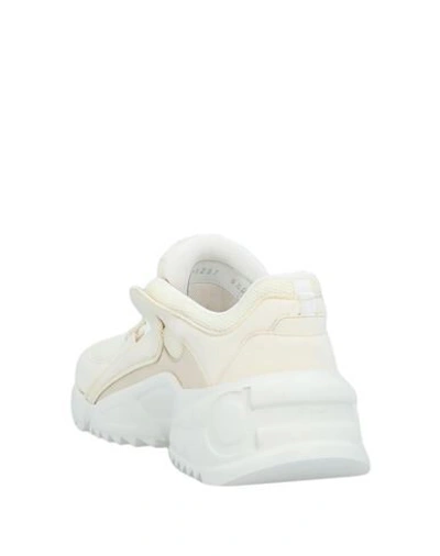 Ferragamo 20mm Skylar 7 Leather Sneakers In White