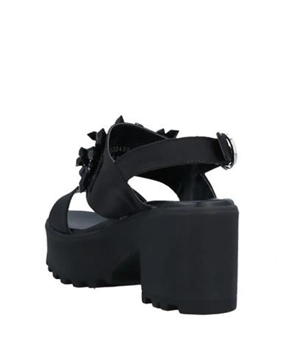 Cult Sandals In Black