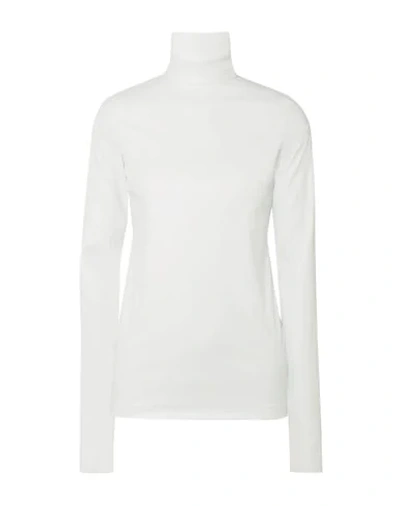 Shop Welldone Woman T-shirt White Size 2 Polyurethane