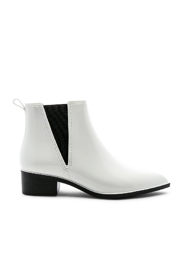 the chelsea waterproof rain boot