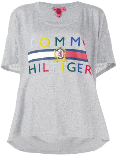 Tommy Hilfiger High Low Logo T-shirt In Grey