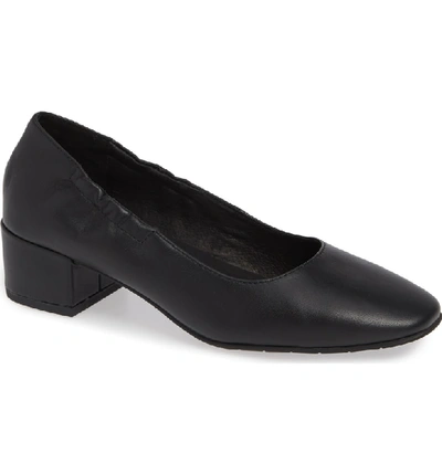 Eileen Fisher Winn Pump In Black Nappa