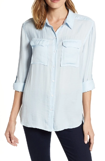 Vince Camuto Two-pocket Rumple Blouse In Chalk Blue