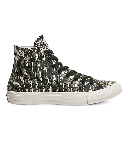 cool patterned converse