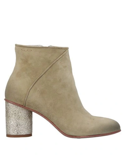 Alexander Hotto Ankle Boot In Military Green