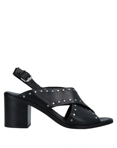 Janet & Janet Sandals In Black