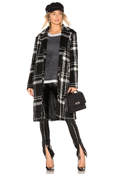 About Us Superdown Amanda Plaid Coat In Black. In Black & White