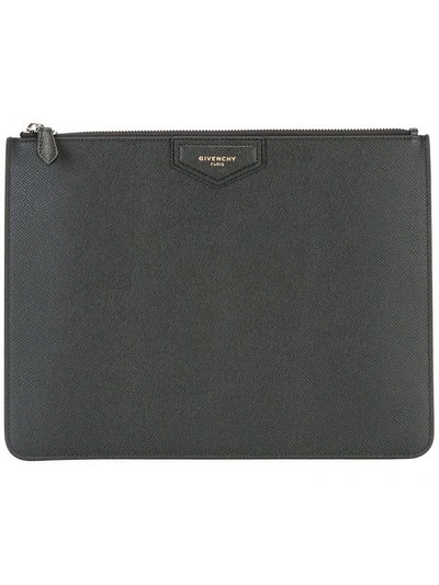 Givenchy Logo Zipped Pouch In Black