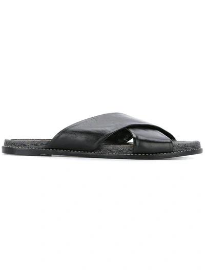 Lanvin Flat Leather Sandals In Black