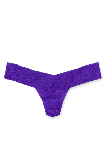 Hanky Panky Signature Lace Low Rise Thong In Electric Purple