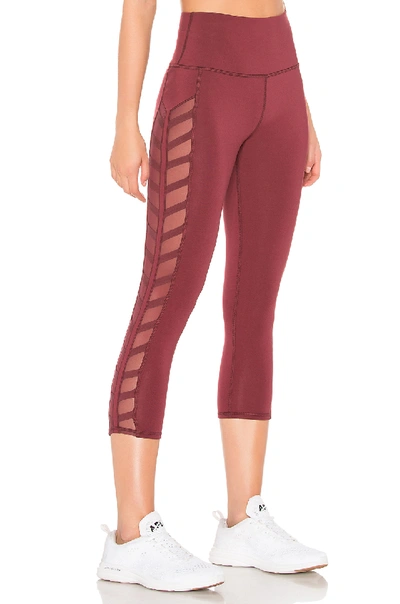 Alo Yoga Chevron Capri Legging In Burgundy