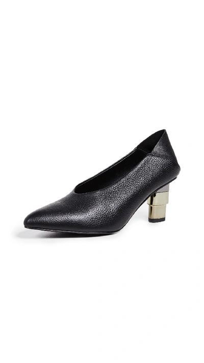 Jaggar V Cut Pebbled Heel Pumps In Black