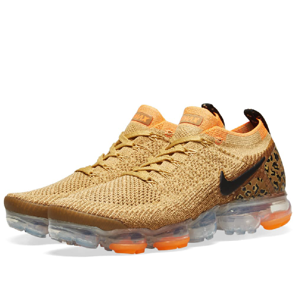 brown and orange vapormax