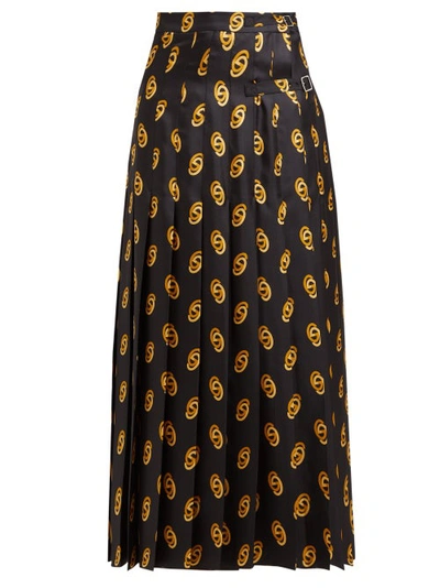 Gucci Gg-print High-rise Silk Pleated Wrap Skirt In Black/ Gold Printed