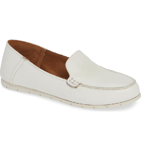 frye sedona venetian loafer