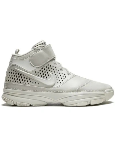 Nike Zoom Kobe 2 Ftb Sneakers In Grey