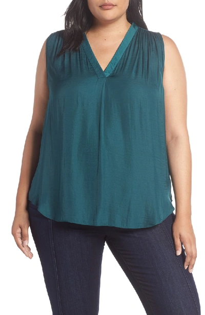 Vince Camuto V-neck Rumple Blouse In Verdant Green