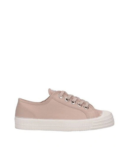 Novesta Sneakers In Beige