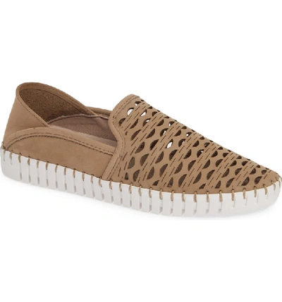 Nic + Zoe Janelle Perforated Slip-on In Sand Perf Nubuck