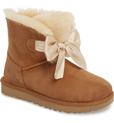 Ugg Gita Bow Mini Boots In Chestnut