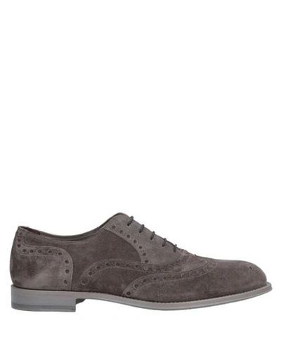 Rocco P Laced Shoes In Dove Grey