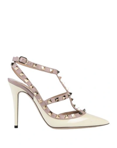 Valentino Garavani Pumps In White