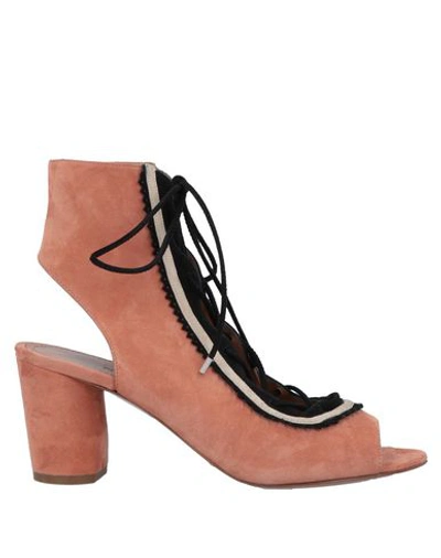 Pura López Ankle Boot In Pastel Pink