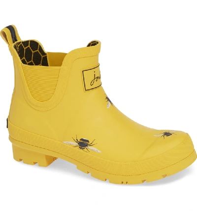 Joules Wellibob Short Rain Boot In Gold Botanical Bees