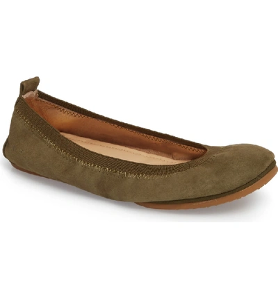 Yosi Samra Samara Foldable Ballet Flat In Olive Suede