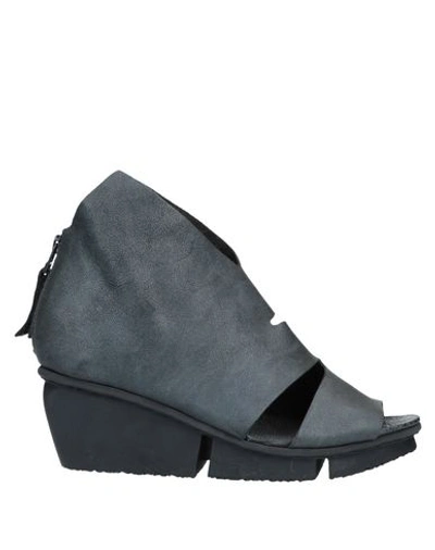 Trippen Ankle Boot In Steel Grey