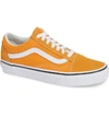 Vans Old Skool Sneaker In Dark Cheddar/ True White