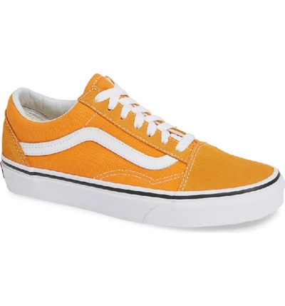 Vans Old Skool Sneaker In Dark Cheddar/ True White