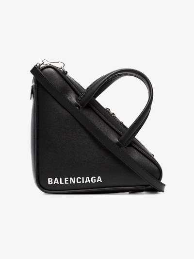 Balenciaga Dreieckige Schultertasche In Black