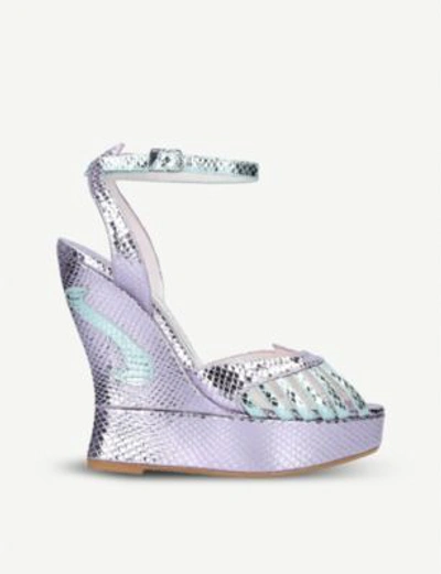 Terry De Havilland Margaux Metallic Snake-effect Leather Wedge Sandals In Lilac
