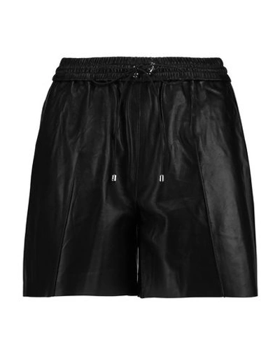 Victoria Beckham Bermudas In Black