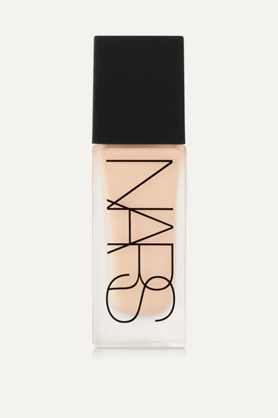 Nars All Day Luminous Weightless Foundation - Mont Blanc, 30ml In Neutrals
