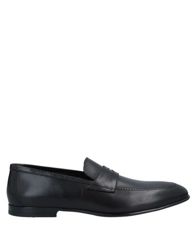 Doucal's Loafers In Black