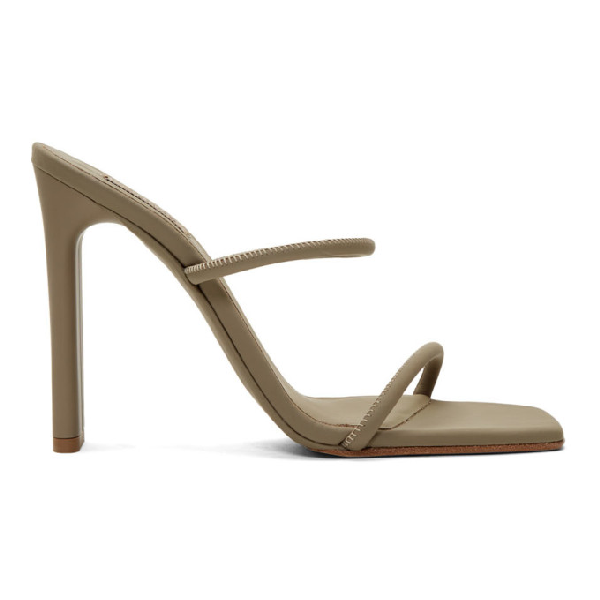 yeezy minimal sandal