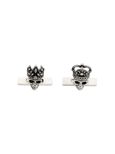 Alexander Mcqueen Queen & King Skull Cufflinks In Metallic